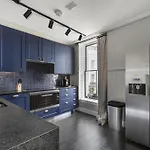 Luxurious Apartment - Denyer Street